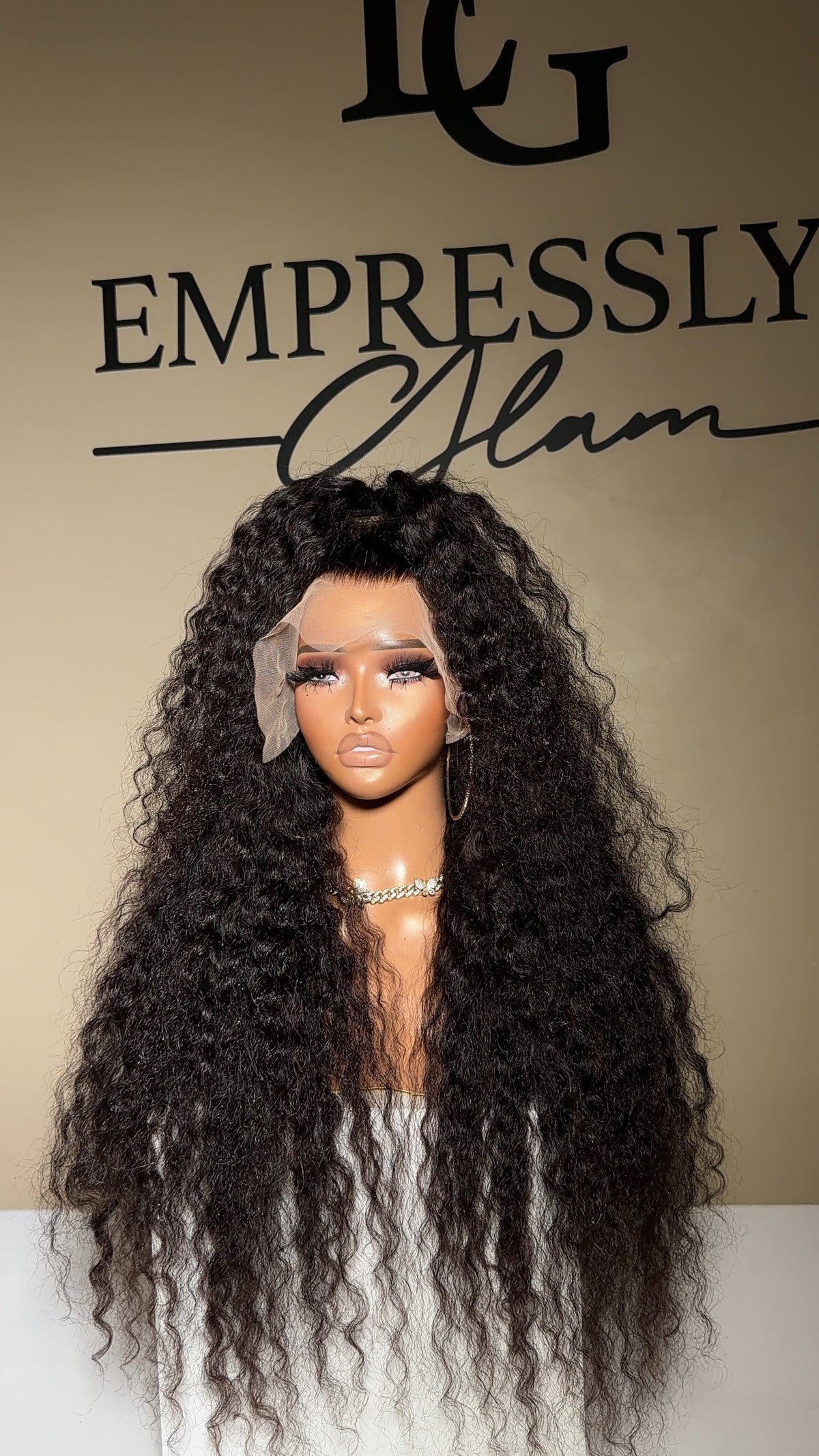 Brooklyn ( This is a Frontal Wig)